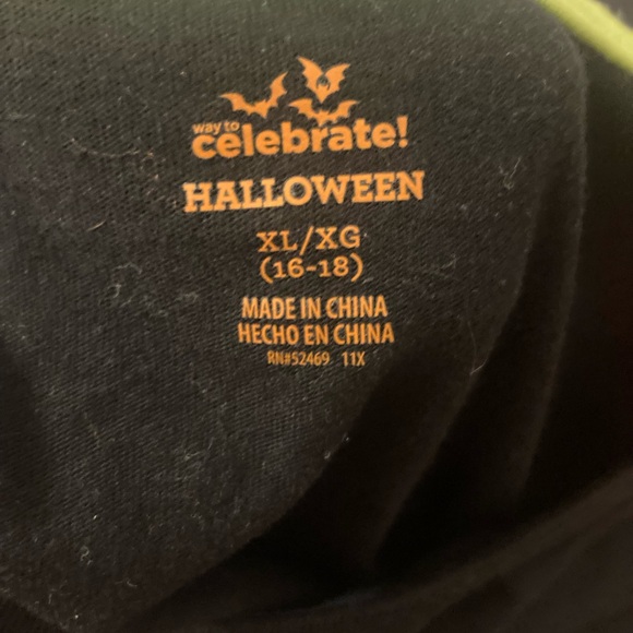 CELEBRATE HALLOWEEN Halloween Shirt (XL 16-18) - Picture 3 of 6